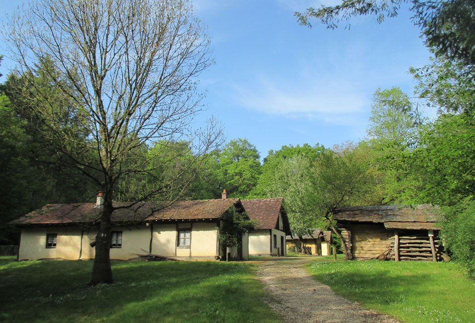 les 14 baraques de la vieille loye.