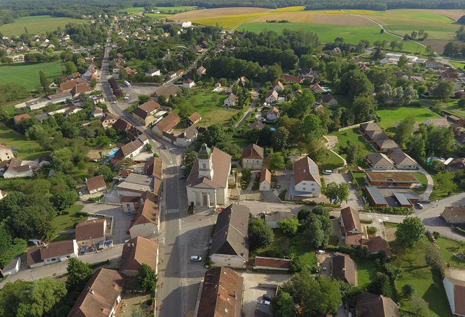 Vue a&eacute;rienne Mont-sous-Vaudrey.