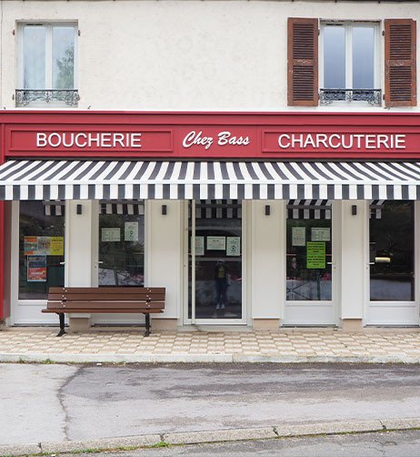 devanture de la boucherie.